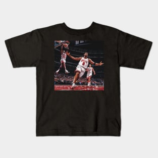 BASKETBALLART - DREAM BULLS Kids T-Shirt